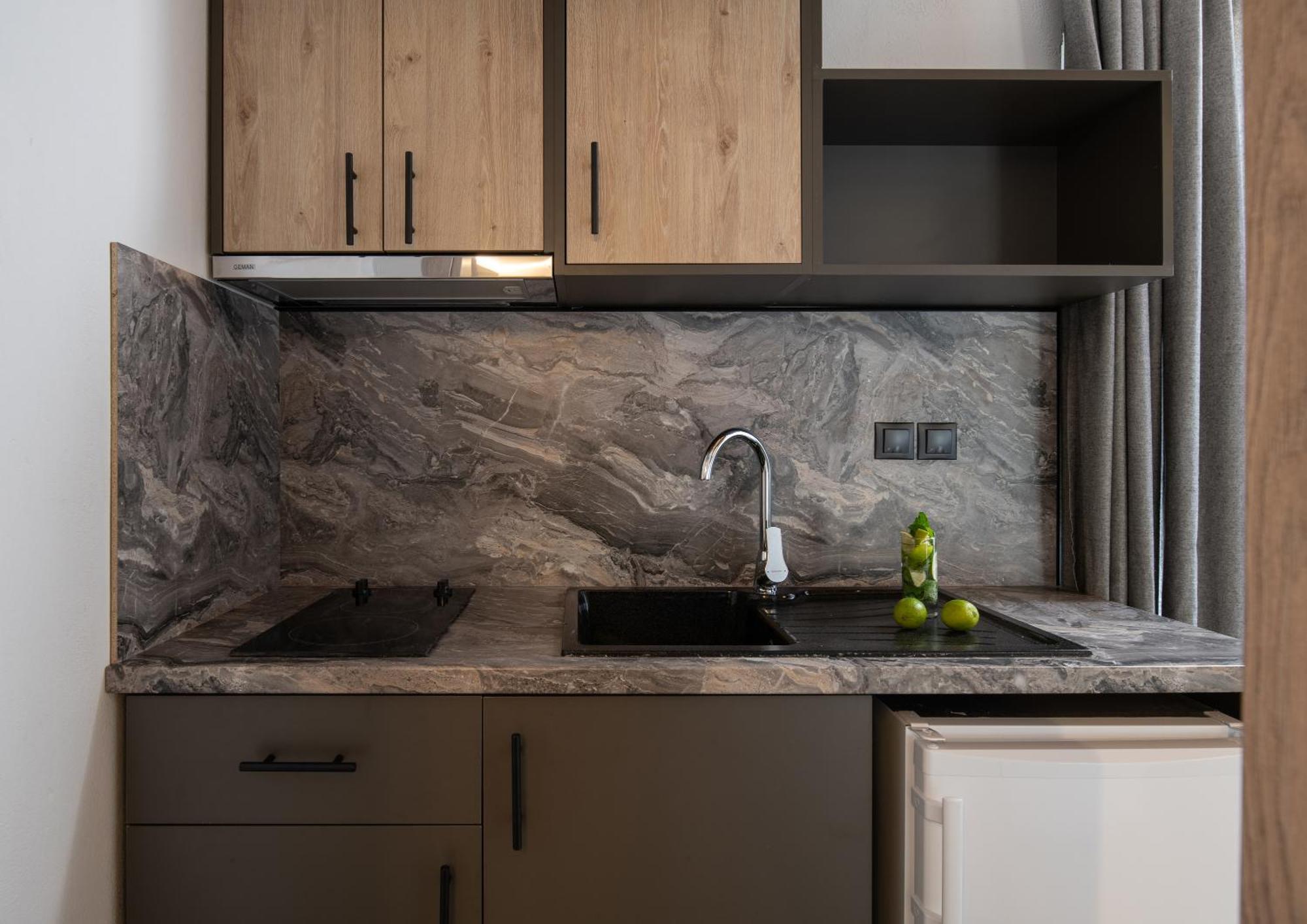 Erifili At Sarti Beach Apartments & Studios 外观 照片